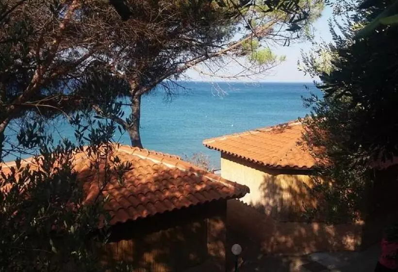 Hotelli Lido Paradiso Resort