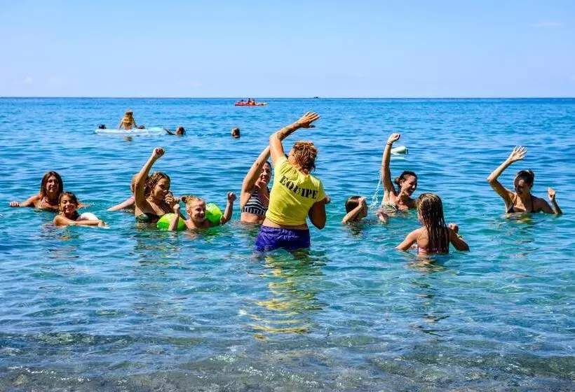 Hotelli Lido Paradiso Resort