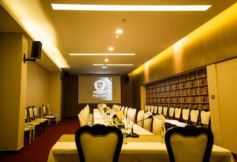 هتل Monte Cassino