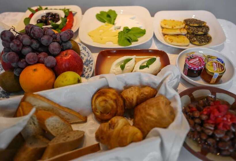 هتل Monte Cassino