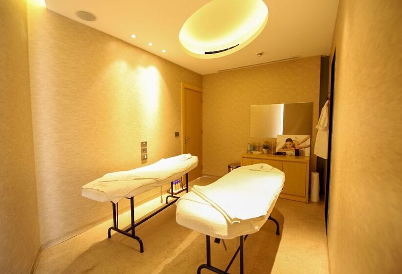 هتل Monte Cassino