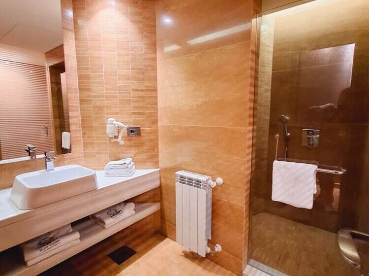 هتل Monte Cassino