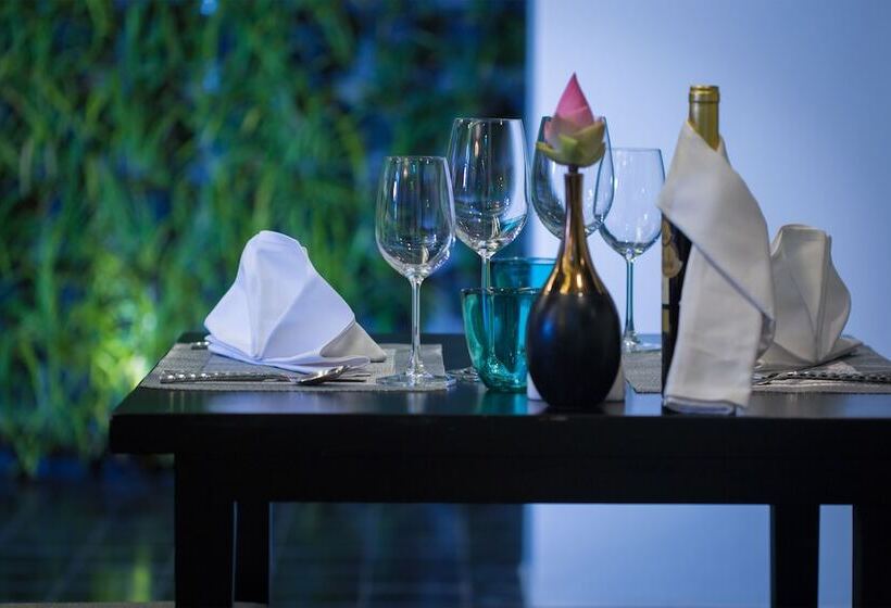 هتل Monthara Angkor Residence