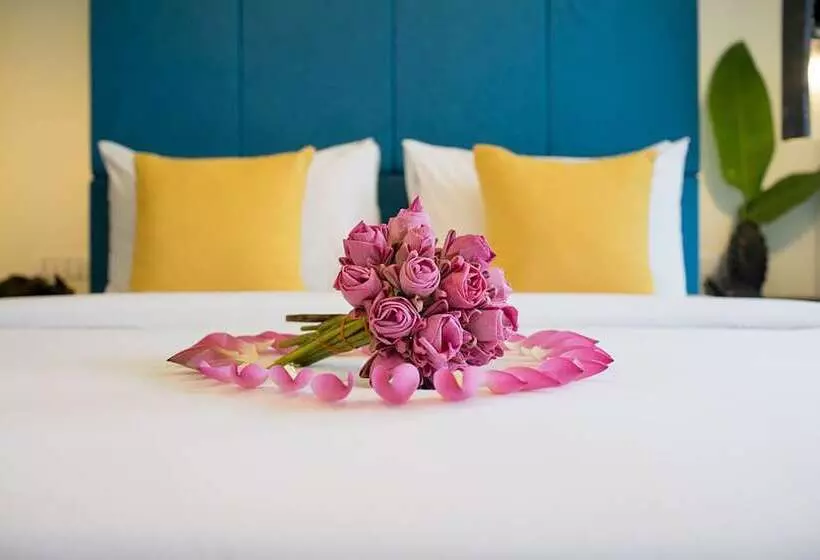 هتل Monthara Angkor Residence