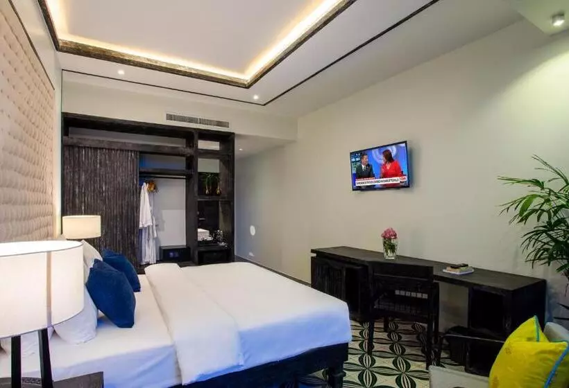 هتل Monthara Angkor Residence