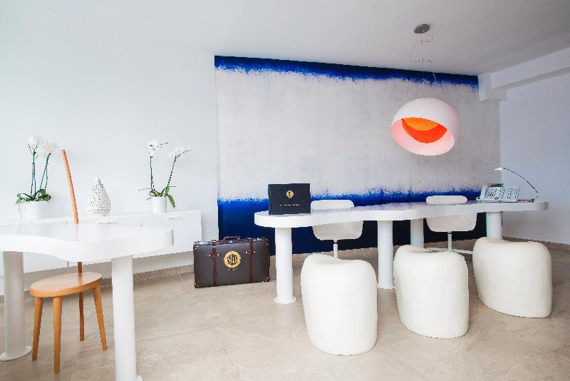 هتل Santorini Secret Premium