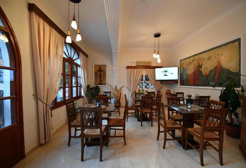 Philoxenia Hotel & Studios