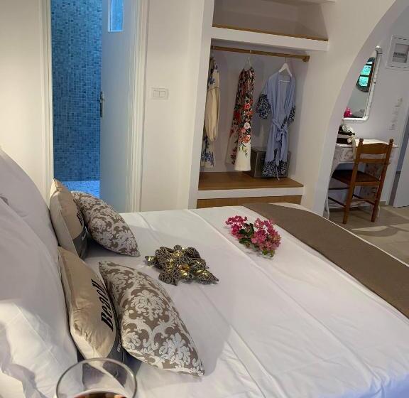 Philoxenia Hotel & Studios