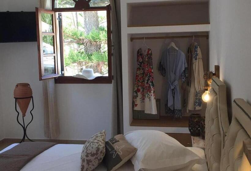 Philoxenia Hotel & Studios