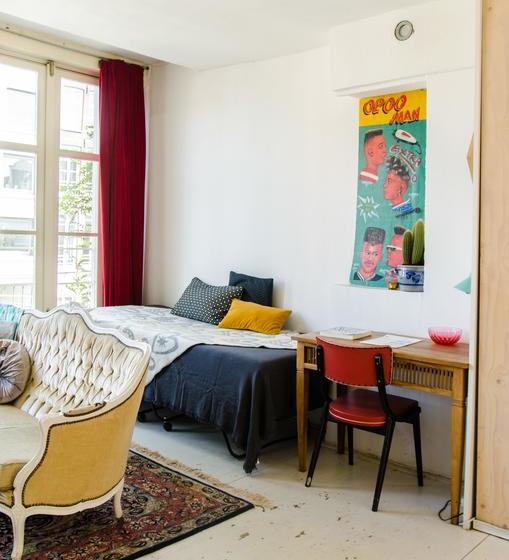 مبيت وإفطار The One Roomed Guesthouse