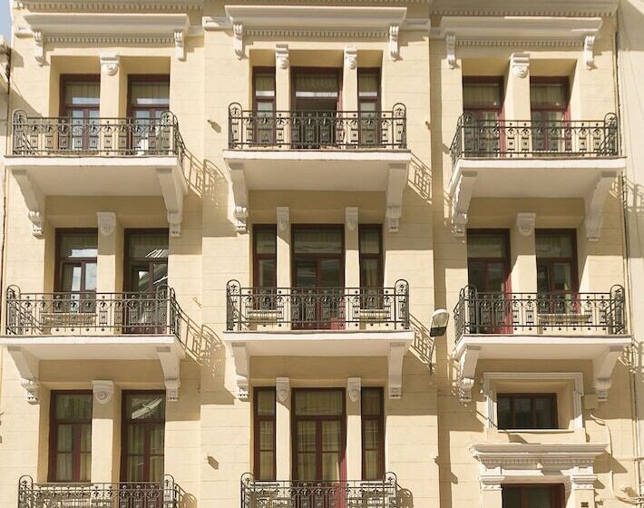 Gatto Perso Luxury Studio Apartments