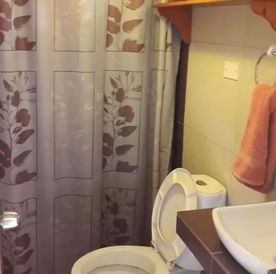 Hostal Gaia   Hostel