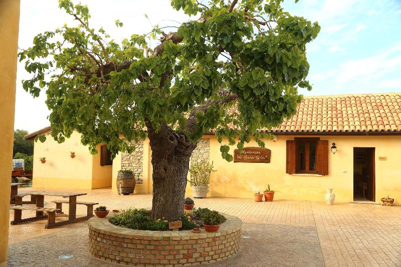 בית מלון כפרי Al Grande Gelso