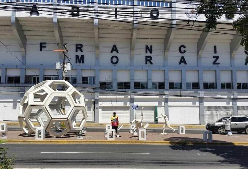 هتل Guesthouse Dos Molinos B&b