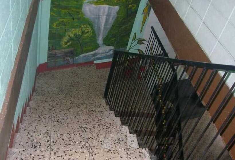 هتل Guesthouse Dos Molinos B&b