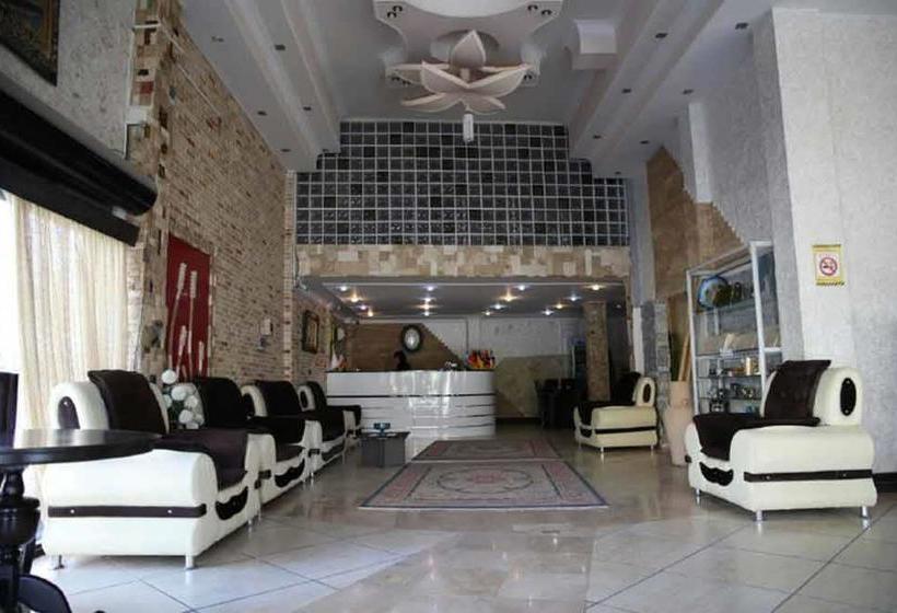 هتل Kourosh Apartment