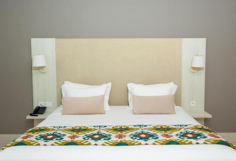 Hotel Lixus Beach Resort   All In