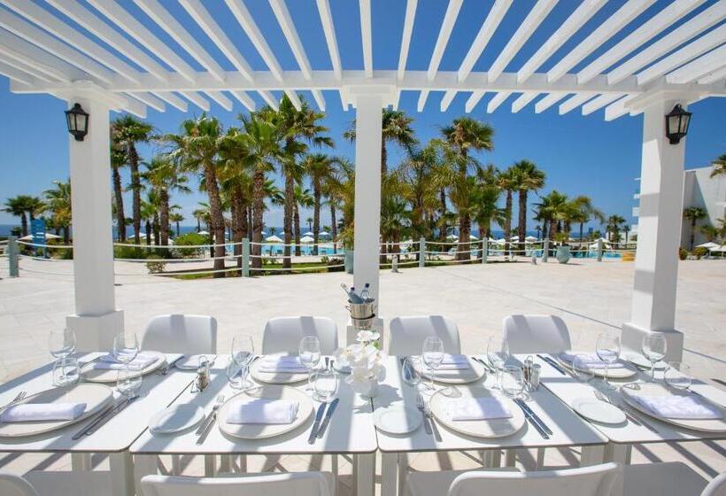 Hotel Lixus Beach Resort   All In