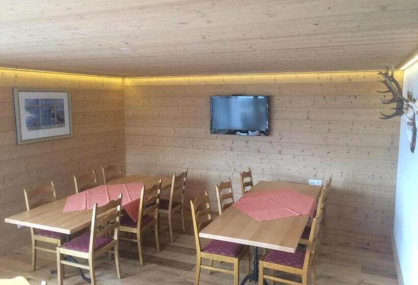 בית מלון כפרי Restaurant Heidihof