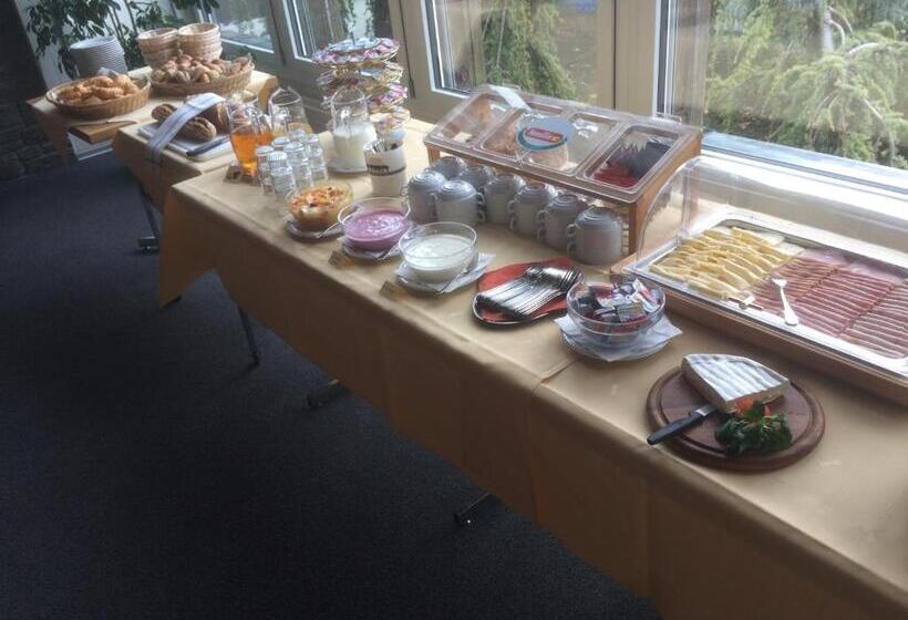 בית מלון כפרי Restaurant Heidihof