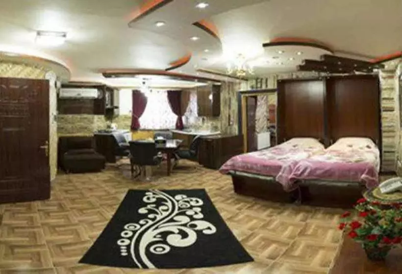 هتل Sabouri Apartment