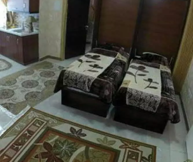 هتل Sabouri Apartment
