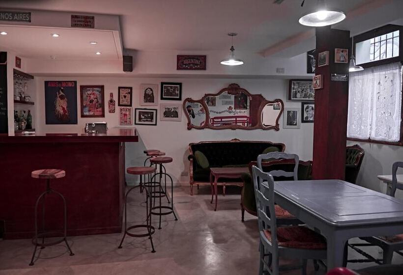 Malevo Murana Hostel