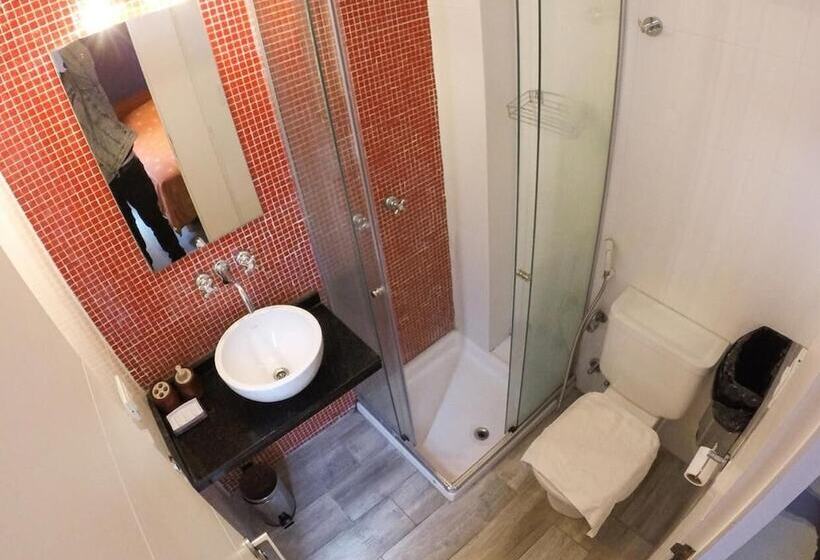 Malevo Murana Hostel