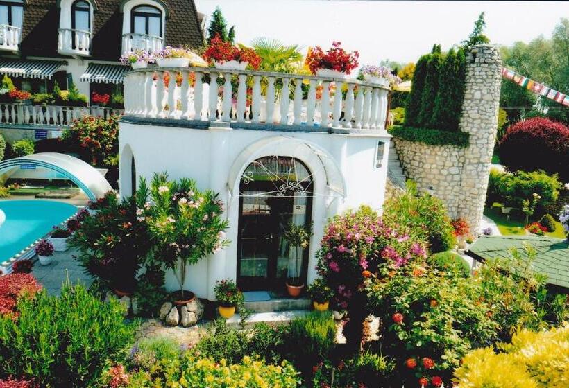 Steinhaus Bed & Breakfast