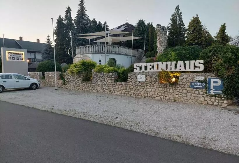 Steinhaus Bed & Breakfast