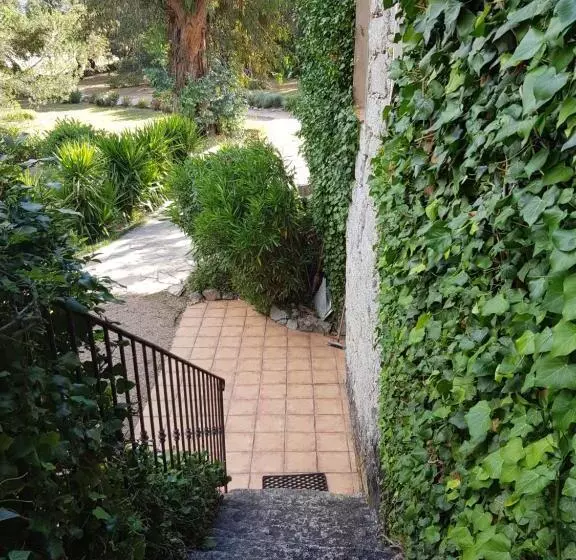 تختخواب و صبحانه Chambres D Hôtes Barraconu