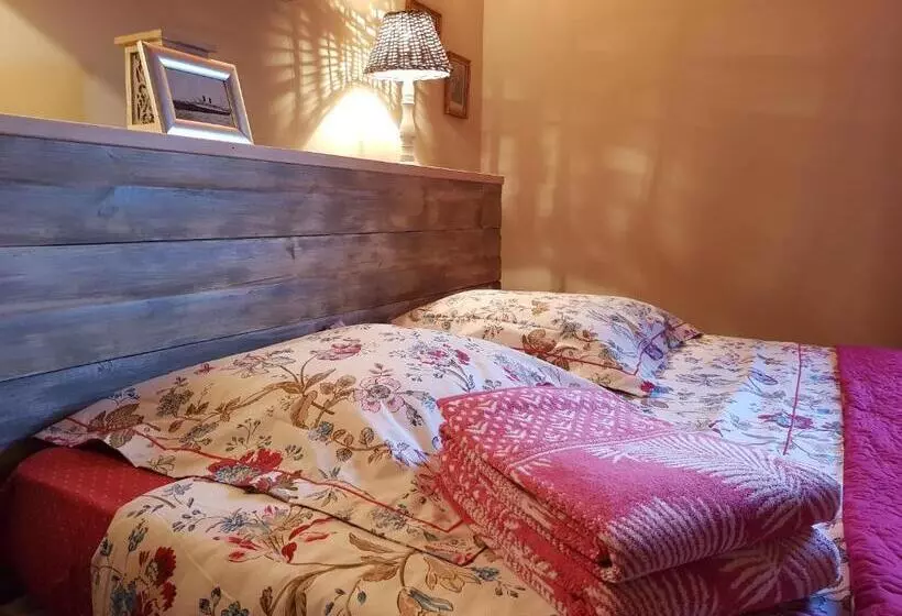 تختخواب و صبحانه Chambres D Hôtes Barraconu