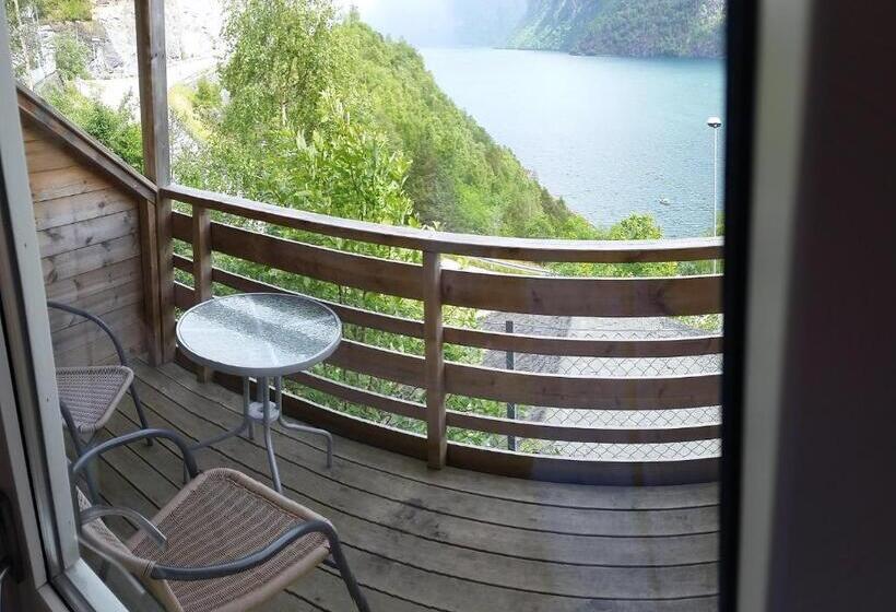 Hellesylt Hostel And Motel