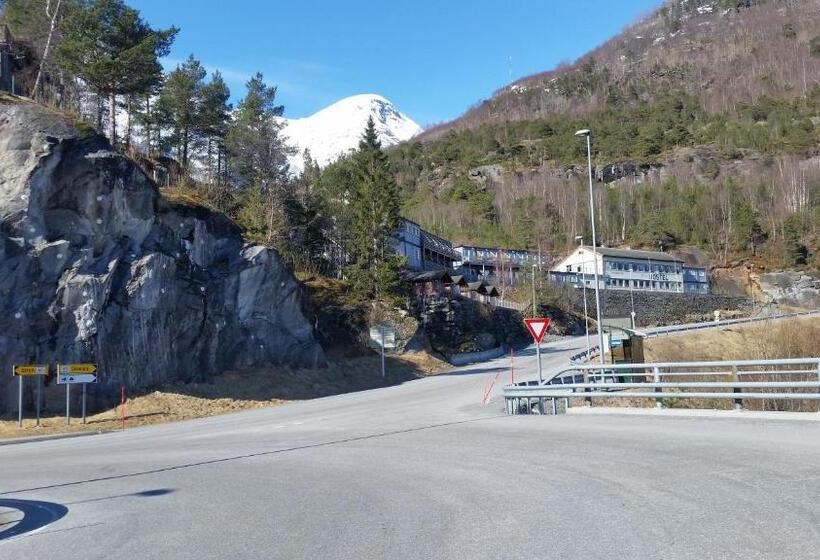 Hellesylt Hostel And Motel