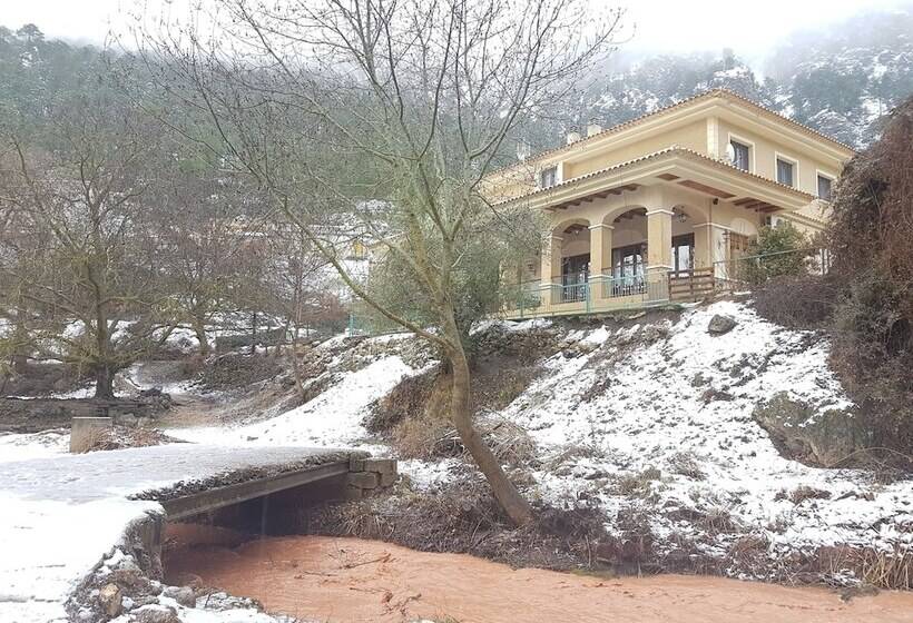 Hospedium Hostal Sierra Del Agua