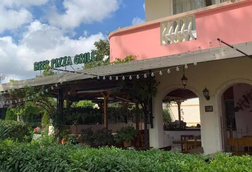 Hotelli Arkadia Guest House