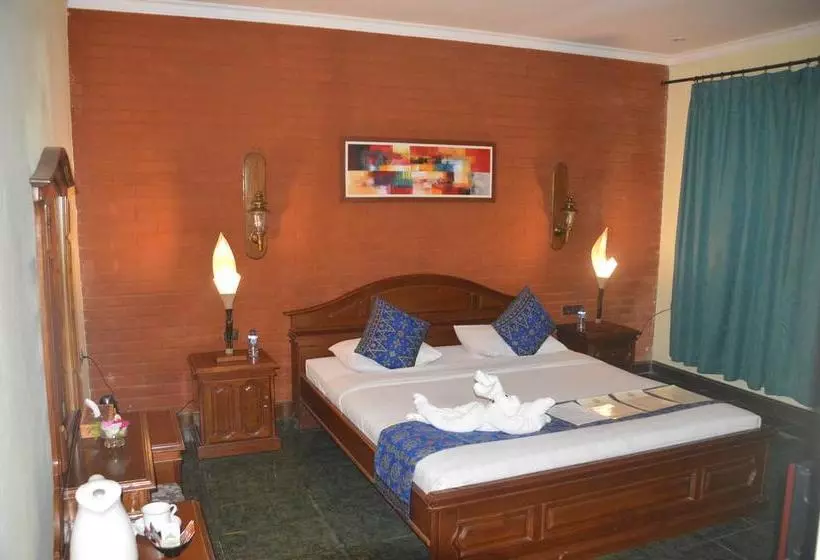 هتل Bagus Beach Resort Lovina