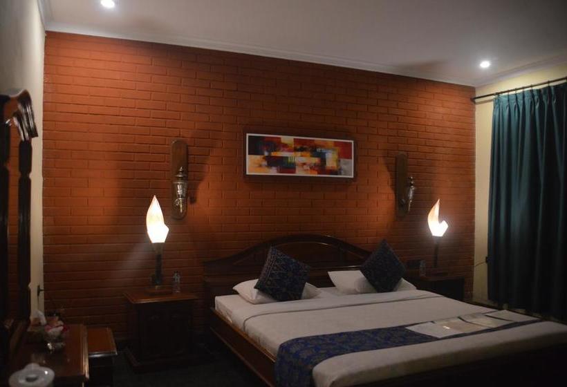 酒店 Bagus Beach Resort Lovina