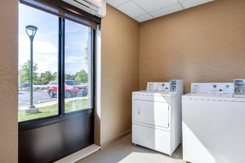 ホテル Comfort Inn & Suites At Crossplex Village