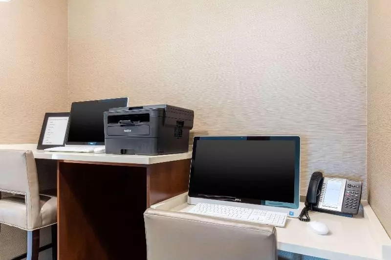ホテル Comfort Inn & Suites At Crossplex Village