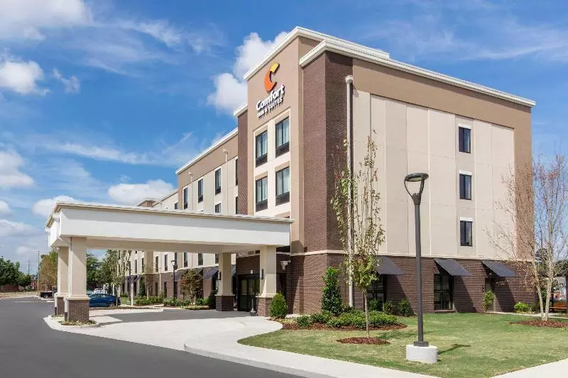 ホテル Comfort Inn & Suites At Crossplex Village