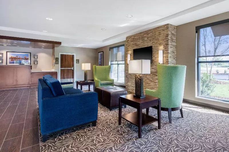 ホテル Comfort Inn & Suites At Crossplex Village
