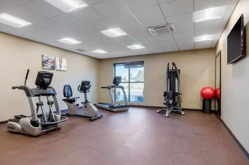 ホテル Comfort Inn & Suites At Crossplex Village