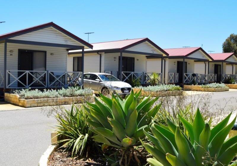 Отель Discovery Parks  Perth Airport