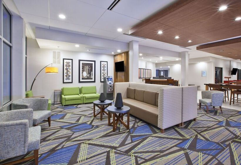 Отель Holiday Inn Express   Auburn Hills South, An Ihg