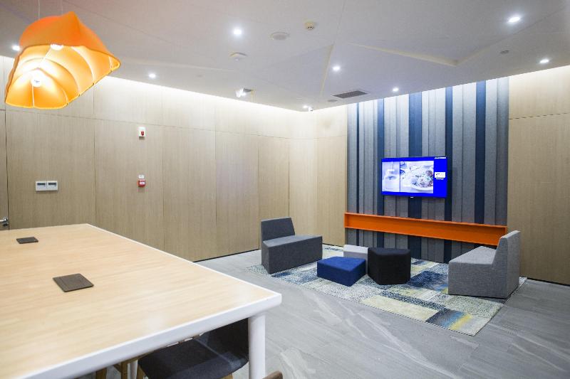 Otel Holiday Inn Express Sanya Bay By Ihg