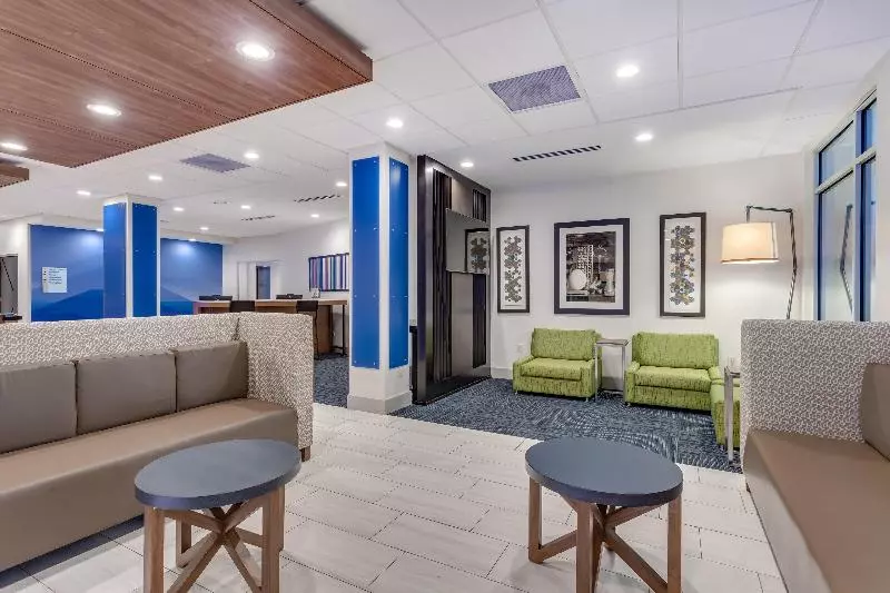 Hotelli Holiday Inn Express & Suites Hammond, An Ihg