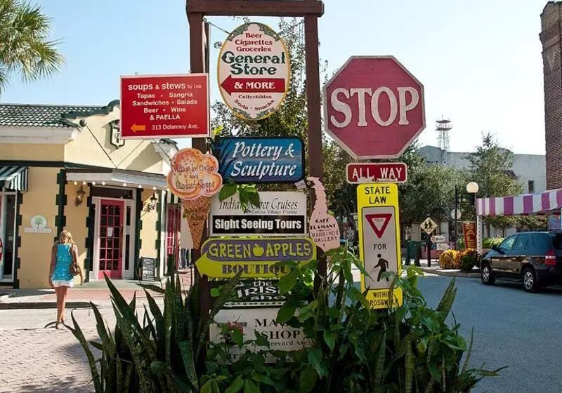 Hotelli Holiday Inn Express Melbourne West, An Ihg