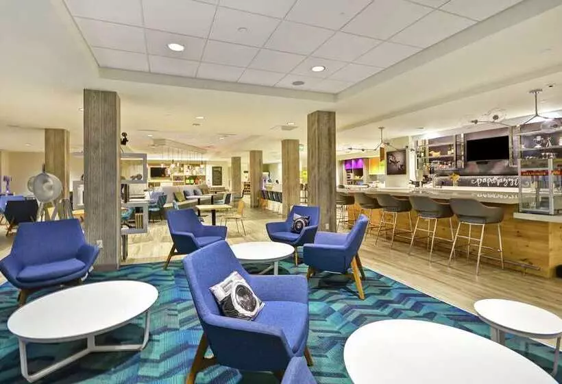 ホテル Home2 Suites By Hilton Perrysburg Levis Commons Toledo