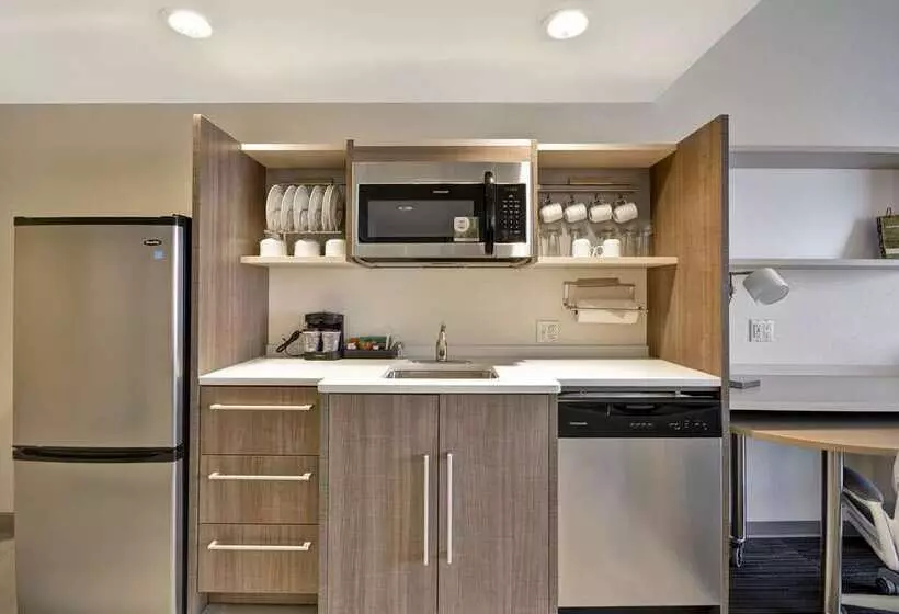 ホテル Home2 Suites By Hilton Perrysburg Levis Commons Toledo